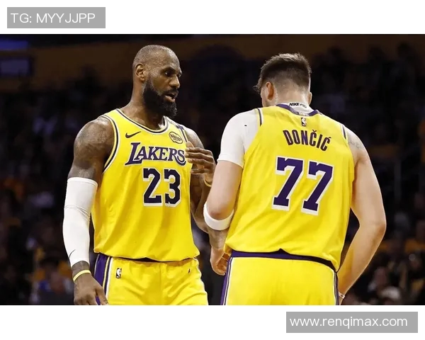 NBA媒体透露：若湖人队交易詹姆斯，勇士队和尼克斯是其最大的潜在下家_18167